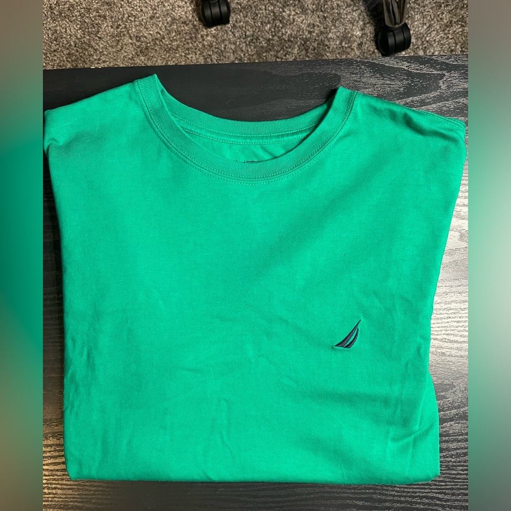 Men's Nautica Emerald Green Tee Size Medium